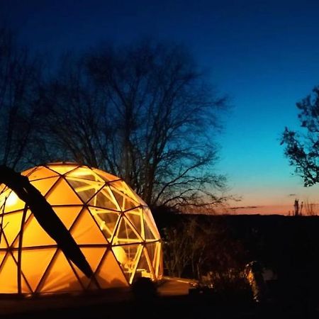 ホテル Le Dome Aux Oiseaux Bérig-Vintrange エクステリア 写真